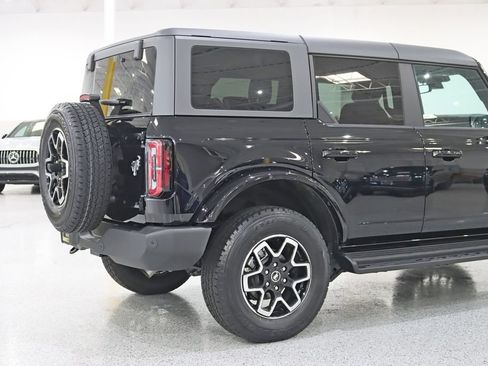 Used 2025 Ford Bronco Outer Banks AWD/4WD image 10