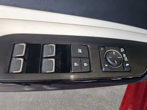 New 2025 Lexus ES 350 Ultra Luxury image 28