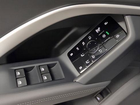 New 2025 Audi Q5 Prestige AWD/4WD image 15