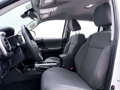 Used 2023 Toyota Tacoma SR5 image 18