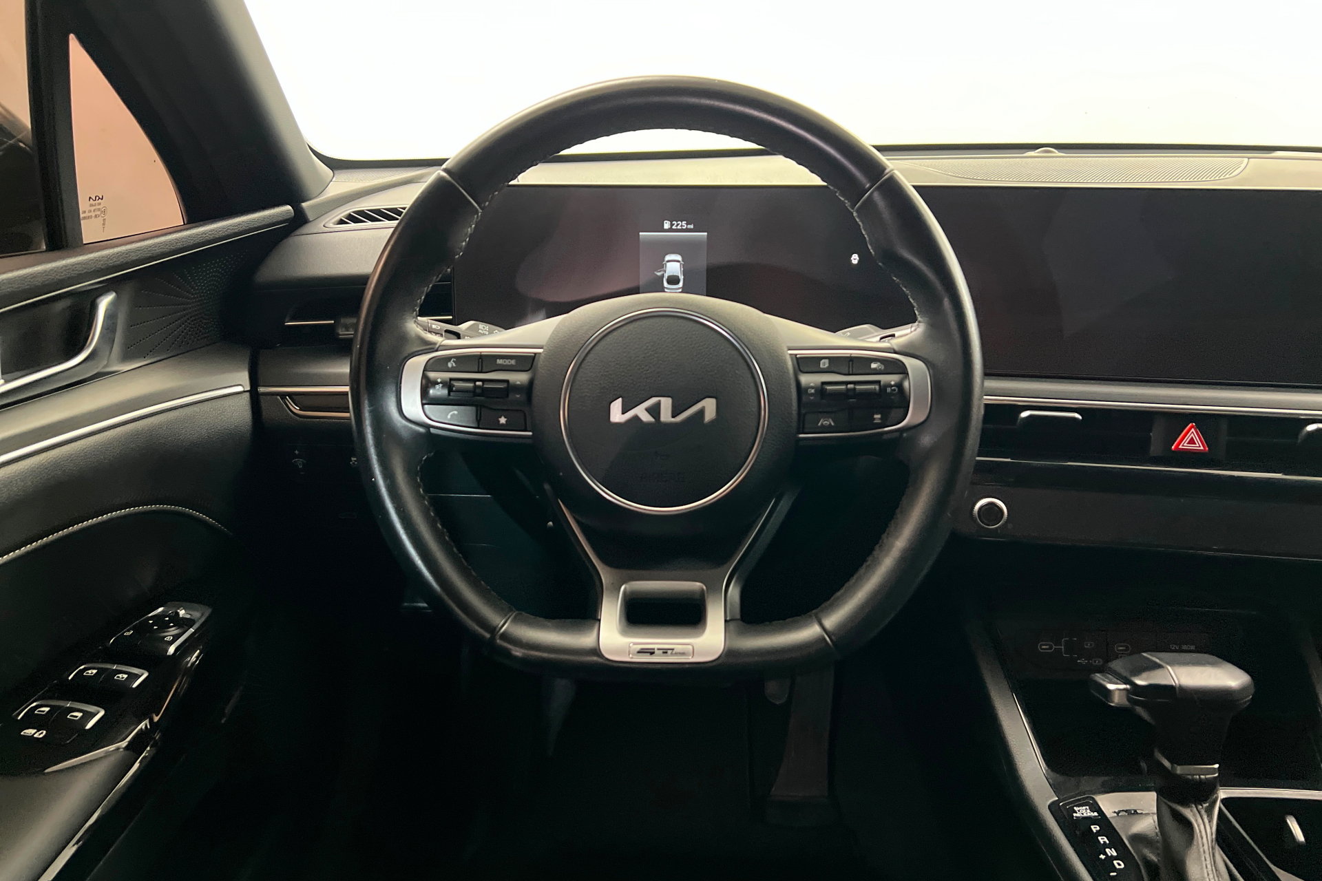 Used 2025 Kia K5 GT-Line w/ GT-Line Premium Package FWD image 12