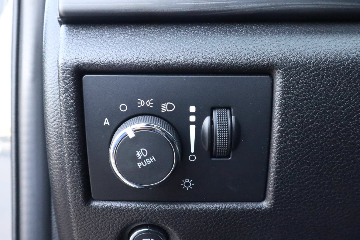 Used 2022 Jeep Grand Cherokee Laredo X RWD image 16