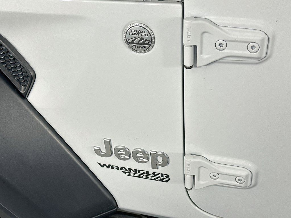Used 2021 Jeep Wrangler Sport AWD/4WD image 27