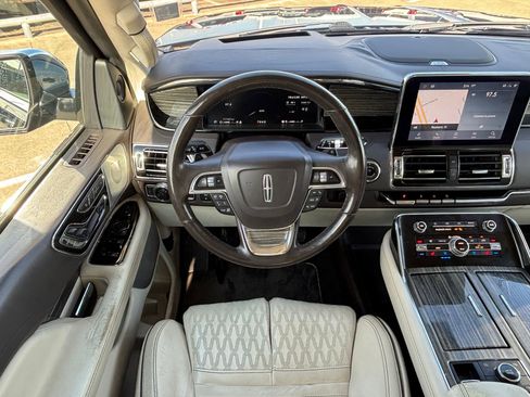 Used 2020 Lincoln Navigator L Black Label w/ Cargo Convenience Package image 27
