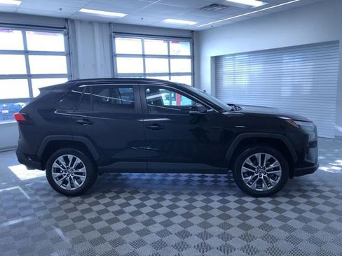 Certified 2022 Toyota RAV4 XLE Premium image 35