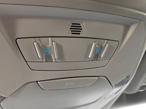 Used 2019 Ford Escape SEL image 11