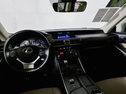 Used 2017 Lexus IS 200t RWD image 30