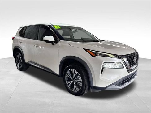 Used 2021 Nissan Rogue SV FWD image 3