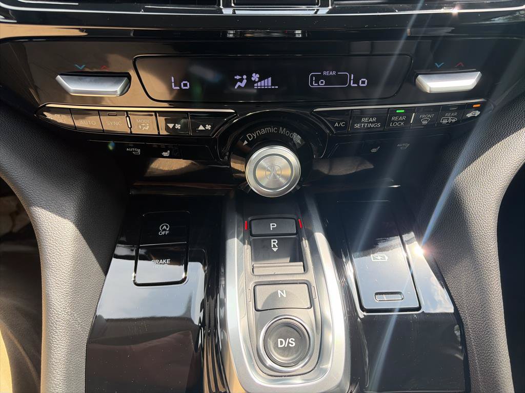 Certified 2025 Acura MDX SH-AWD image 16