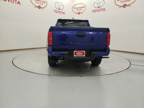Certified 2025 Toyota Tacoma SR5 image 7