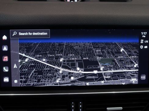 Used 2022 Porsche Cayenne Coupe image 20