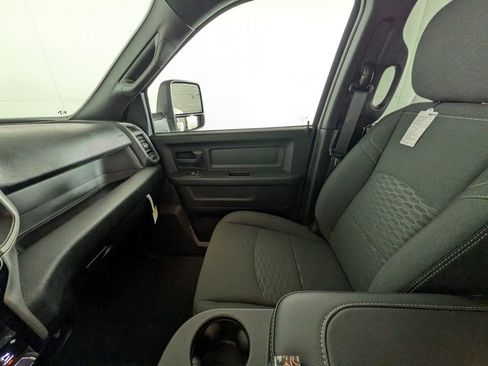 New 2026 RAM 3500 Tradesman AWD/4WD image 24