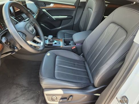 Used 2023 Audi Q5 2.0T Premium w/ Convenience Package AWD/4WD image 11