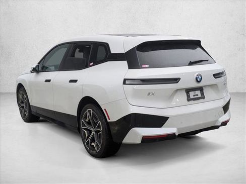 Used 2024 BMW iX xDrive50 w/ Sport Package image 7