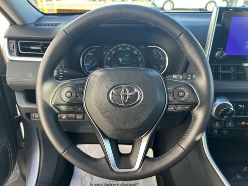 Used 2024 Toyota RAV4 XLE w/ Convenience Package image 24