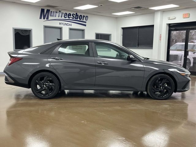 New 2026 Hyundai Elantra SEL w/ Cargo Package FWD image 4