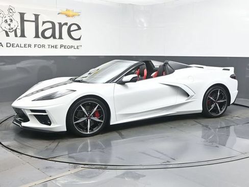 Used 2021 Chevrolet Corvette Stingray Premium Conv w/ Z51 Performance Package RWD image 31