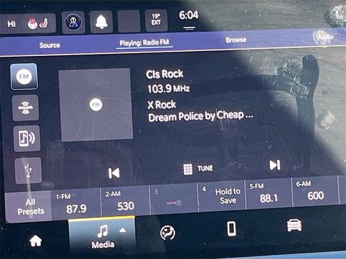 Used 2023 Jeep Compass Limited image 14