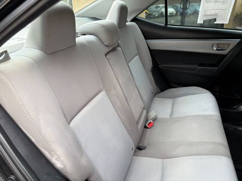 Used 2016 Toyota Corolla LE FWD image 19
