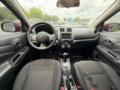 Used 2012 Nissan Versa SV FWD image 16