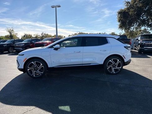 New 2026 Chevrolet Equinox EV LT image 4