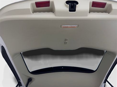 Used 2019 Lincoln MKT AWD image 85