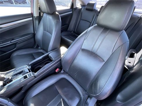 Used 2016 Honda Civic Touring image 15