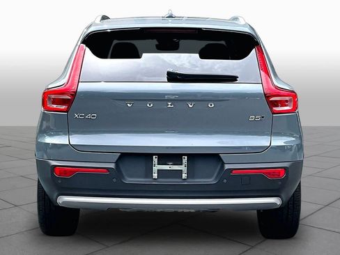 Used 2023 Volvo XC40 B5 Plus w/ Protection Package Premier AWD/4WD image 5