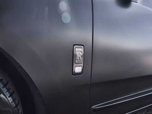 Used 2026 Rolls-Royce Cullinan Black Badge AWD/4WD image 10