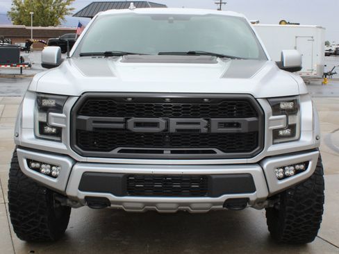 Used 2019 Ford F150 Raptor w/ Equipment Group 802A Luxury image 7