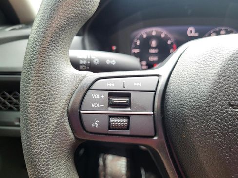 Certified 2023 Honda Accord LX image 20