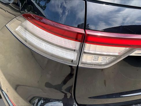 Used 2020 Lincoln Aviator Reserve w/ Equipment Group 202A AWD/4WD image 28