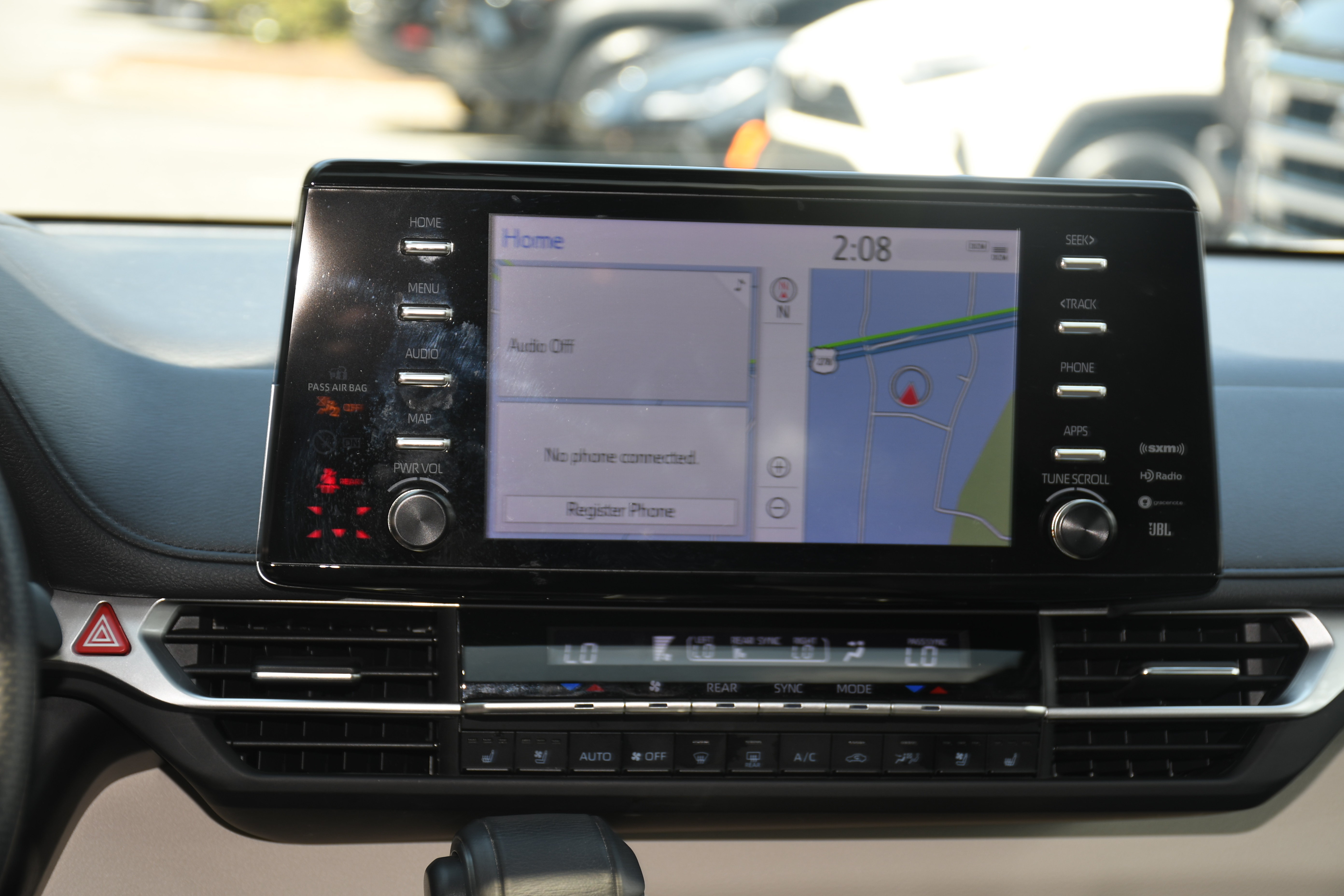 Certified 2024 Toyota Sienna Limited FWD image 18