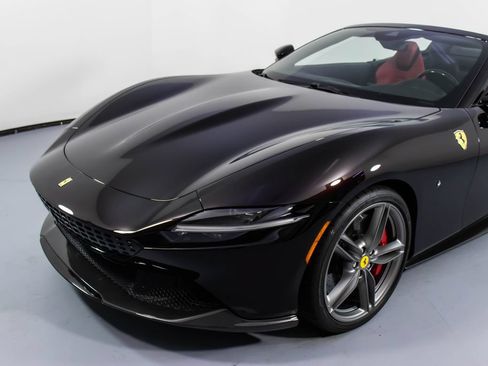 Certified 2024 Ferrari Roma Spider RWD image 30