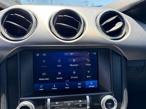 Used 2022 Ford Mustang Premium RWD image 10