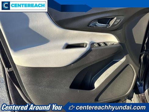 Used 2020 Chevrolet Equinox LS AWD/4WD image 15