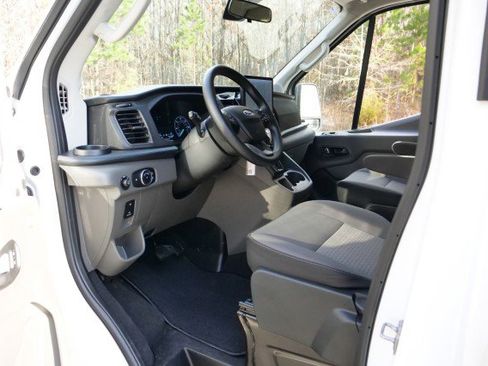 Used 2025 Ford Transit 350 XLT image 20