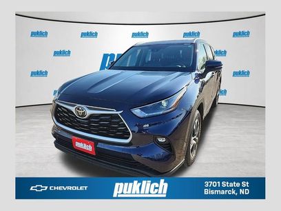Used 2021 Toyota Highlander XLE