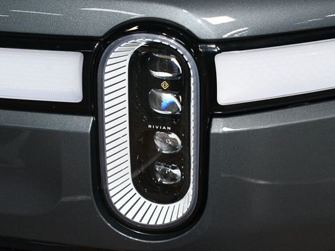 Used 2023 Rivian R1S Launch Edition AWD/4WD image 57