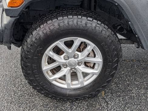 Used 2023 Jeep Wrangler Unlimited Sport AWD/4WD image 12