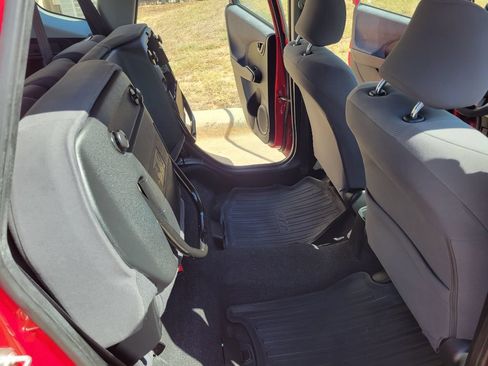 Used 2010 Honda Fit image 16