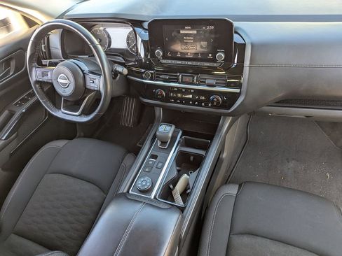 Used 2023 Nissan Pathfinder SV AWD/4WD image 36