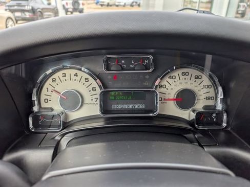 Used 2014 Ford Expedition Limited w/ Equipment Group 301A image 15
