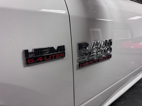 Used 2017 RAM 2500 Tradesman w/ Chrome Appearance Group AWD/4WD image 12