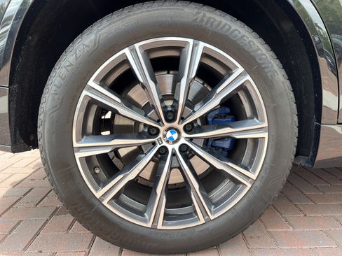 Used 2020 BMW X5 xDrive40i w/ M Sport Package AWD/4WD image 13
