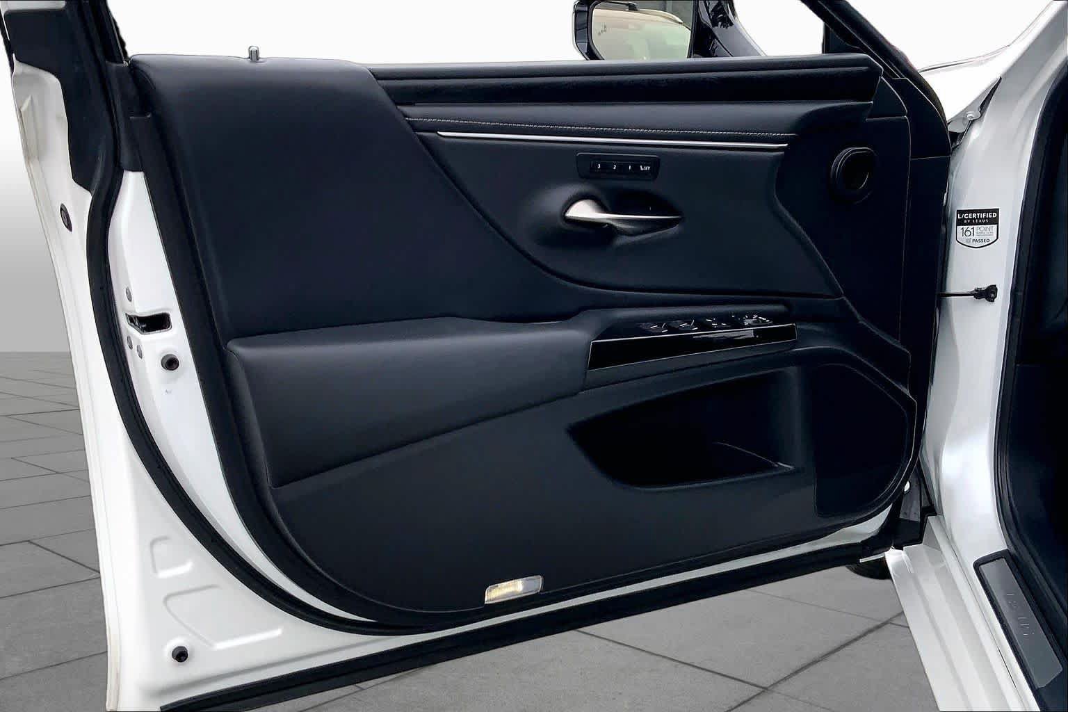 Used 2024 Lexus ES 350 w/ Premium Package FWD image 22