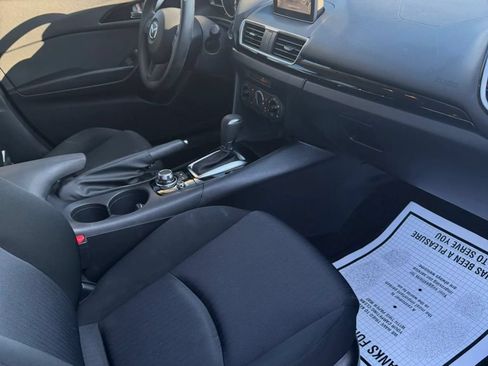 Used 2016 MAZDA MAZDA3 i Sport FWD image 19