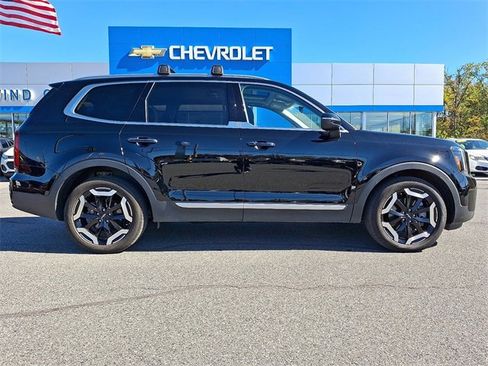 Used 2024 Kia Telluride S w/ S Sunroof Package image 7