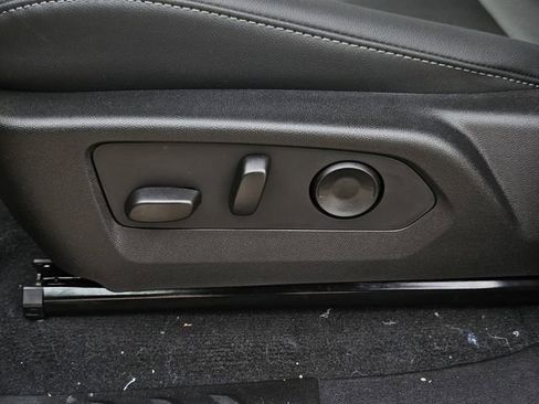 New 2026 GMC Canyon Elevation w/ Convenience Package image 22