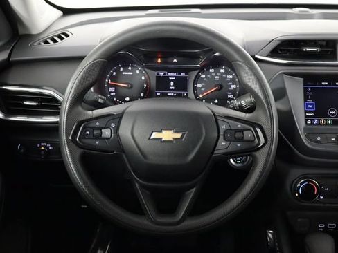 Used 2022 Chevrolet TrailBlazer LT FWD image 7